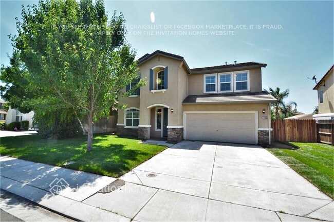 1009 Foxfire Dr