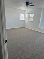 7861 Rodriguez Cir in Sacramento, CA - Building Photo