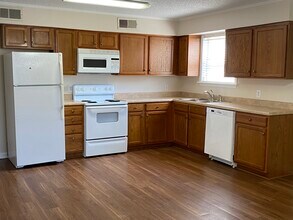 3032 Ponce de Leon St, Unit 3030 in New Orleans, LA - Foto de edificio - Building Photo