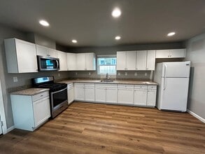 130 N Washington St in Lodi, CA - Building Photo - Building Photo