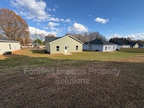 3121 Chapel St in Walkertown, NC - Building Photo - Building Photo
