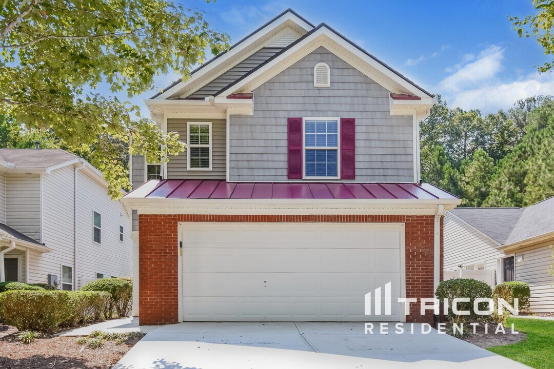 231 Silver Fox Trail in Dallas, GA - Building Photo