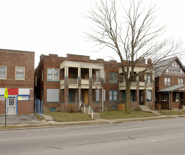 1296-1302 N 4th St in Columbus, OH - Building Photo - Building Photo