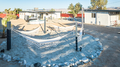 4540 Avenida La Candela, Unit Main House in Joshua Tree, CA - Foto de edificio - Building Photo