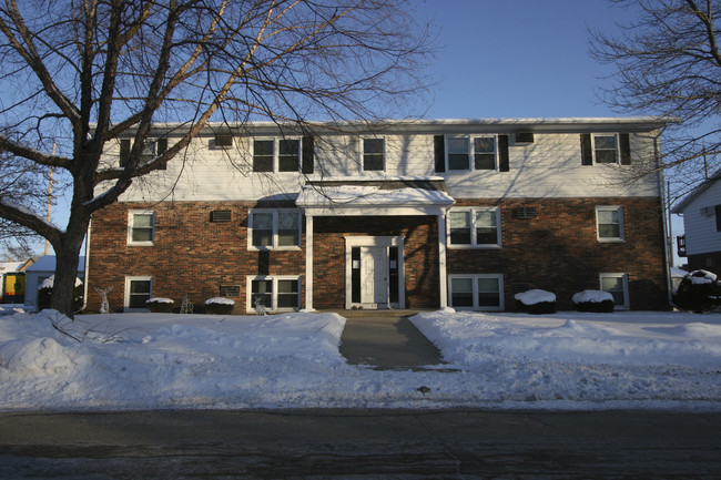 440-448 Stark Ave in Sycamore, IL - Foto de edificio - Building Photo