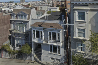 2924 Fillmore St in San Francisco, CA - Building Photo - Building Photo