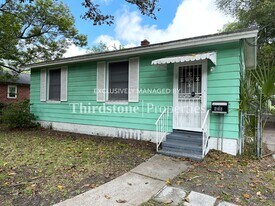 435 Springfield Ct N, Unit B in Jacksonville, FL - Building Photo