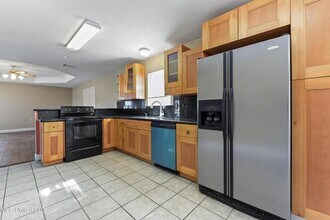 904 Combel St in Waveland, MS - Building Photo - Building Photo