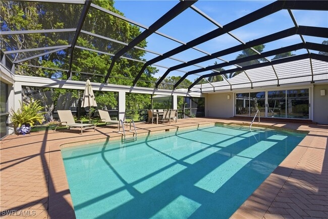 property at 2700 Lantern Ln