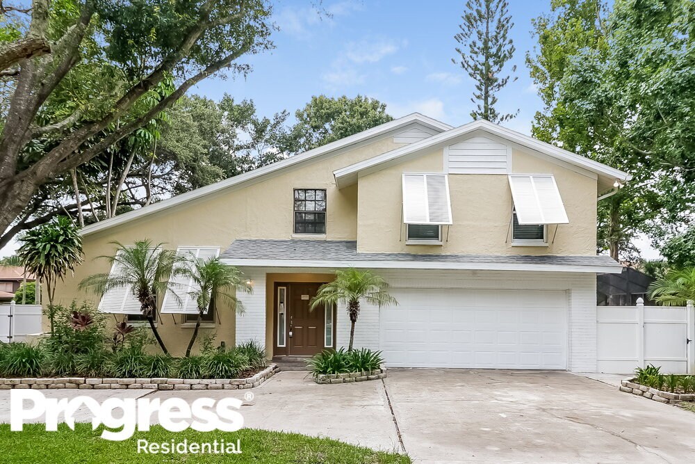 2971 Longbrooke Way in Clearwater, FL - Building Photo