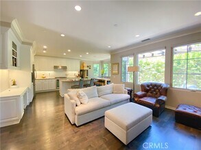 103 Bianco in Irvine, CA - Building Photo - Building Photo