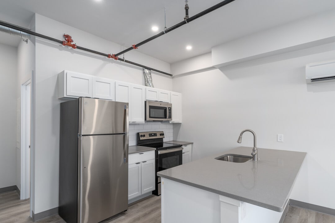 224 Hall St in Phoenixville, PA - Building Photo