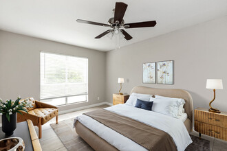 Parkway And Parkgreen On Bellaire in Houston, TX - Foto de edificio - Building Photo