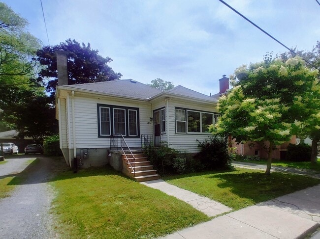 property at 23 Beverley St