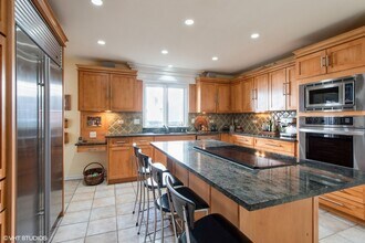 2510 Sheridan Rd in Evanston, IL - Building Photo - Building Photo