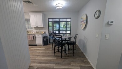 9708 W Sandra St in Crystal River, FL - Building Photo - Building Photo