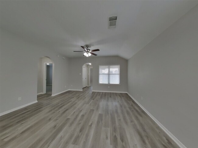 7402 Deloache Ave in Humble, TX - Building Photo - Building Photo