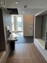 2501-2501 Saw Whet Blvd. in Oakville, ON - Building Photo - Building Photo