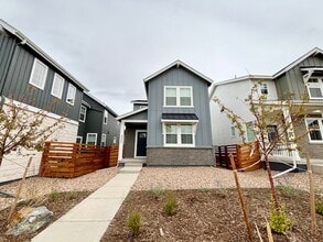 3325 N Coolidge Wy in Aurora, CO - Building Photo - Building Photo