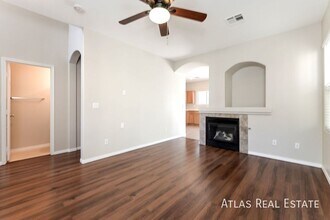 6289 Barton Manor St in Henderson, NV - Building Photo - Building Photo