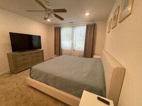 7941 Belluno Wy in San Diego, CA - Building Photo - Building Photo