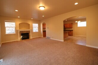 2738 Fox Hunters Loop in Lehi, UT - Building Photo - Building Photo