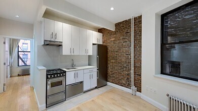 11 Stanton Street in New York, NY - Building Photo - Interior Photo