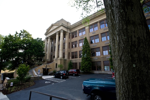 Keith Hilltop Terrace 55+ Living in Altoona, PA - Building Photo