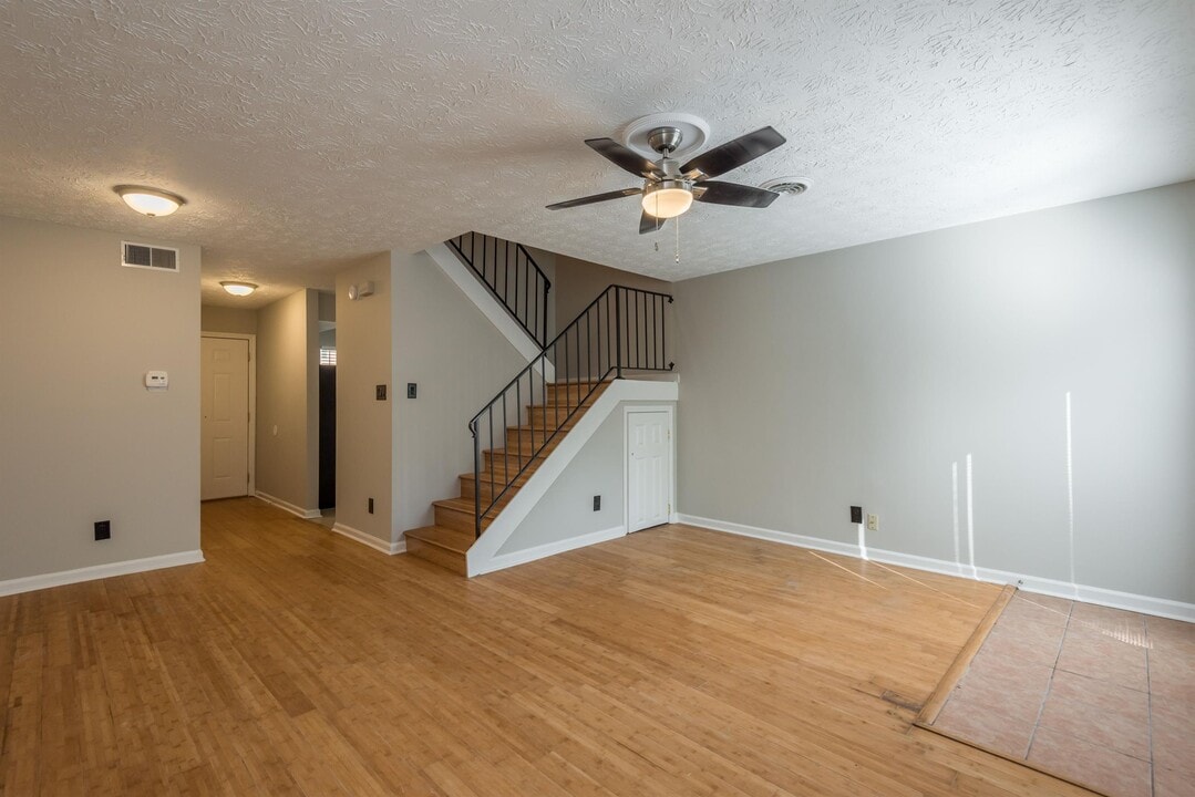 114 Ladbrook Ln in Knoxville, TN - Building Photo