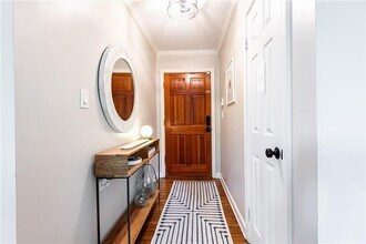 1295 Lindenwood Ln NE in Atlanta, GA - Building Photo - Building Photo