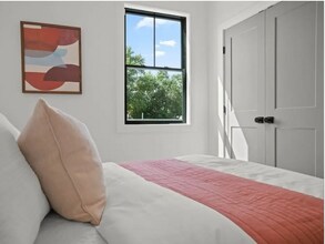 52 Withington St, Unit 8 in Boston, MA - Building Photo - Building Photo