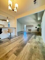 5705 Makati Cir in San Jose, CA - Building Photo