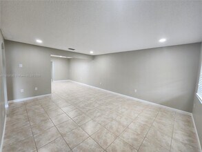 1806 SW 97th Ave in Miramar, FL - Building Photo - Building Photo