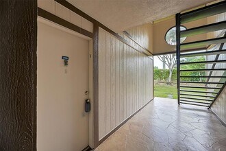 9369 S Belfort Cir, Unit 114 in Tamarac, FL - Building Photo - Building Photo