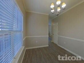 6250 Dumont Ln in Charlotte, NC - Building Photo - Building Photo