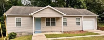 316 Laurie Ln in Warner Robins, GA - Building Photo