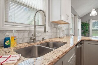 1547 Willowbrook Dr SW in Atlanta, GA - Building Photo - Building Photo