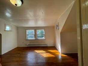 119 125th St E in Tacoma, WA - Building Photo - Building Photo