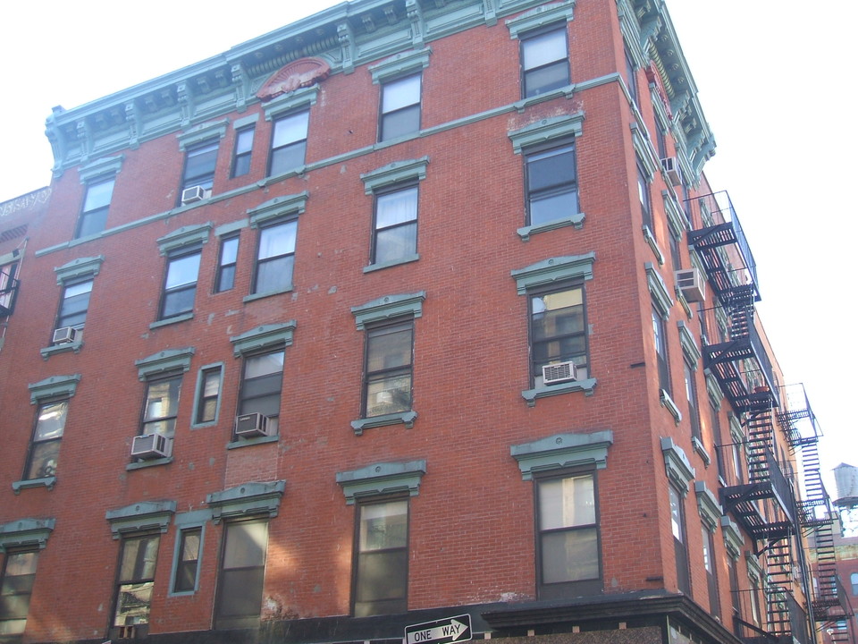 78-84 Rivington St in New York, NY - Building Photo