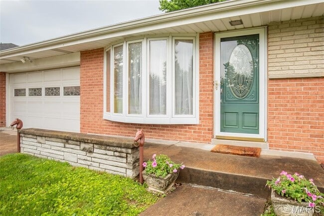 9715 Grantview Dr in St. Louis, MO - Building Photo - Building Photo