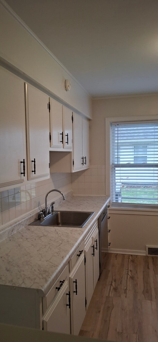 2424 Lafayette Ave in Columbus, IN - Building Photo - Building Photo