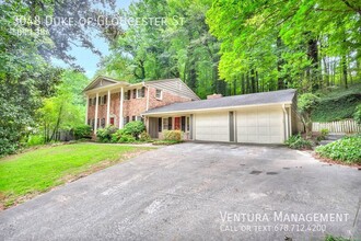 3048 Duke of Gloucester St in East Point, GA - Building Photo - Building Photo