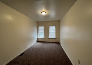 831 Walnut St in Allentown, PA - Building Photo - Building Photo