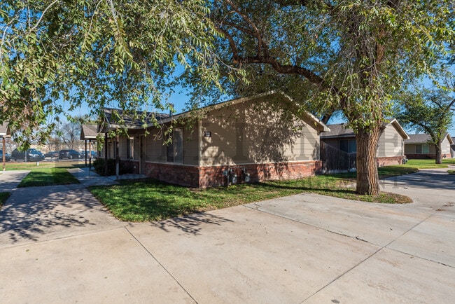 4250 Newell St in Wichita, KS - Building Photo - Building Photo