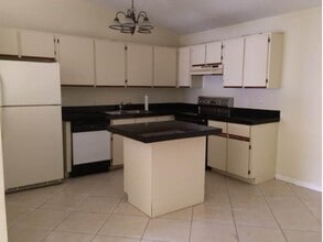 4328 Woodstock Dr in West Palm Beach, FL - Building Photo - Building Photo