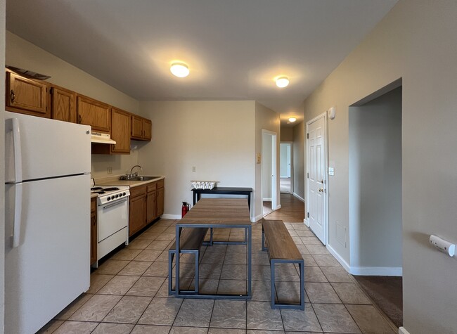 243 Columbia St, Unit 1 in Cambridge, MA - Building Photo - Building Photo