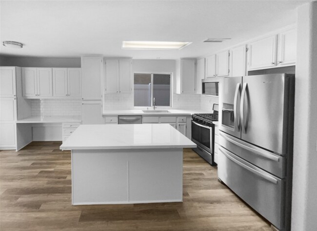 758 Hillview St in Beaumont, CA - Building Photo - Building Photo