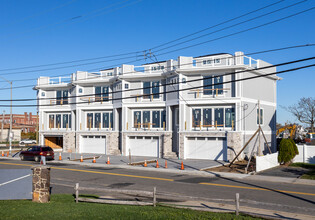 15 Atlantic Ave in Long Branch, NJ - Building Photo - Building Photo