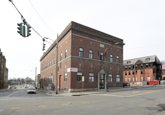 The Club on Washington in Binghamton, NY - Foto de edificio - Primary Photo