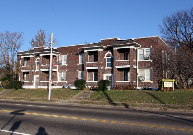 340 N Cleveland St in Memphis, TN - Building Photo - Building Photo